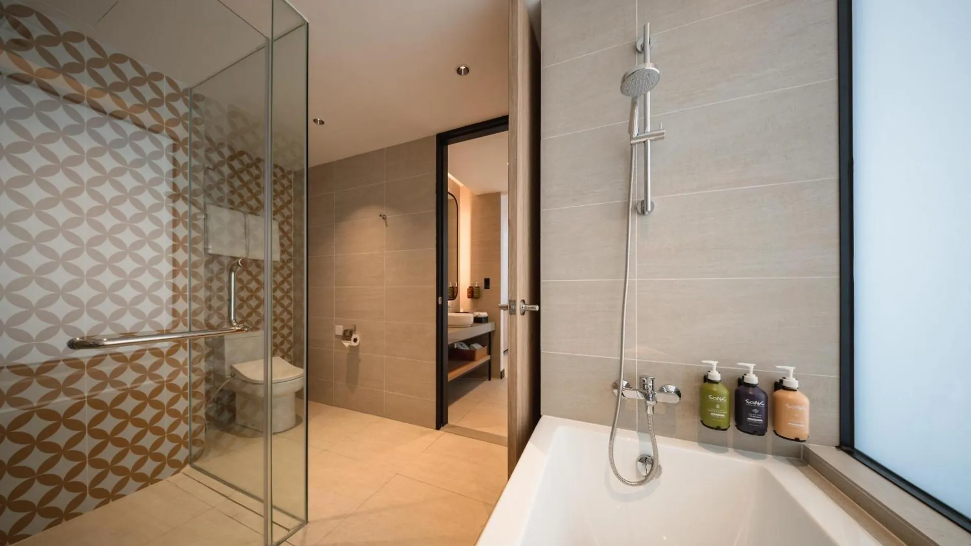 בוקיט מרטג'אם Holiday Inn & Suites Penang Prai By Ihg 4*, בוקיט מרטג'אם