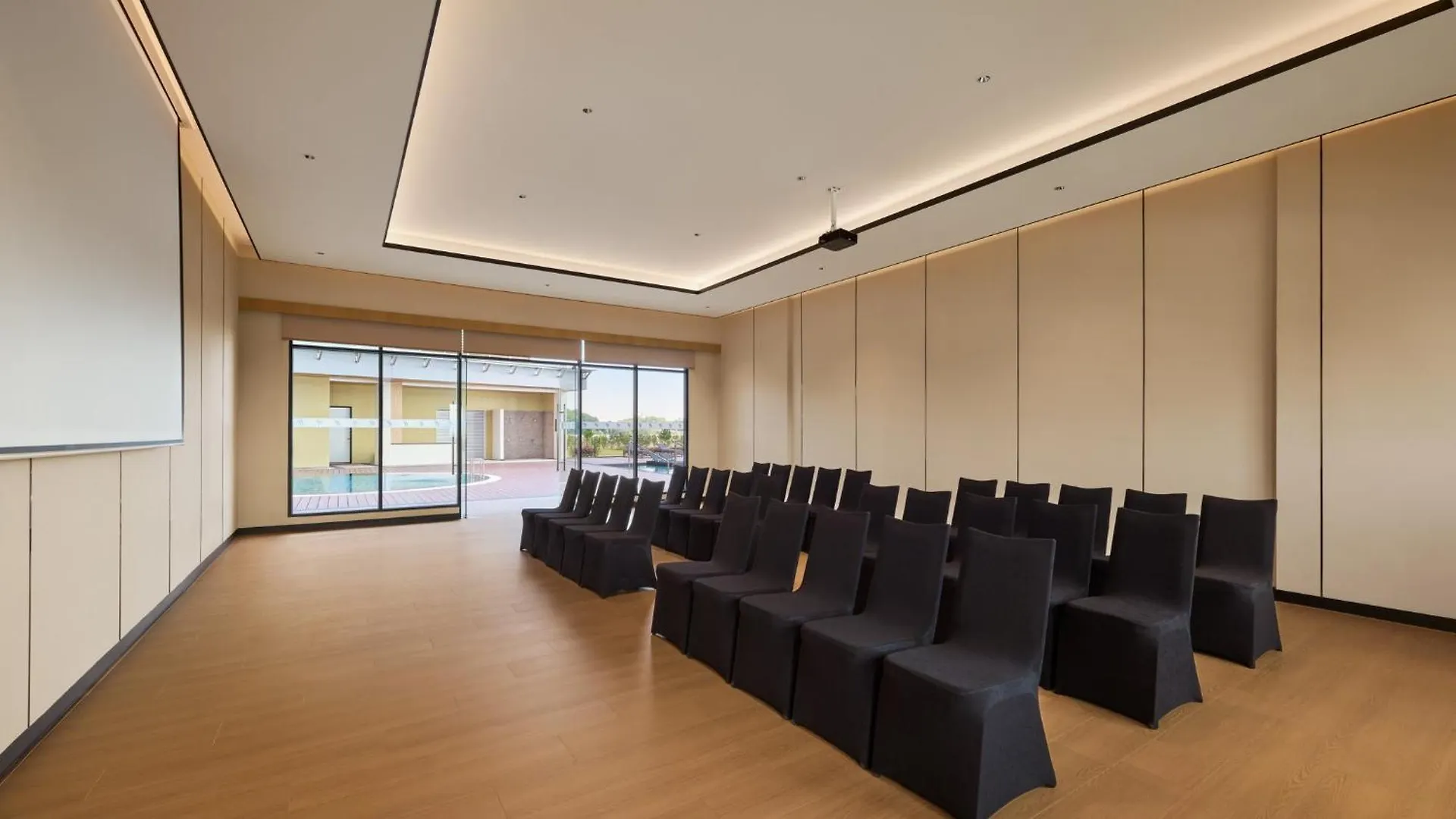 Holiday Inn & Suites Penang Prai By Ihg Bukit Mertajam